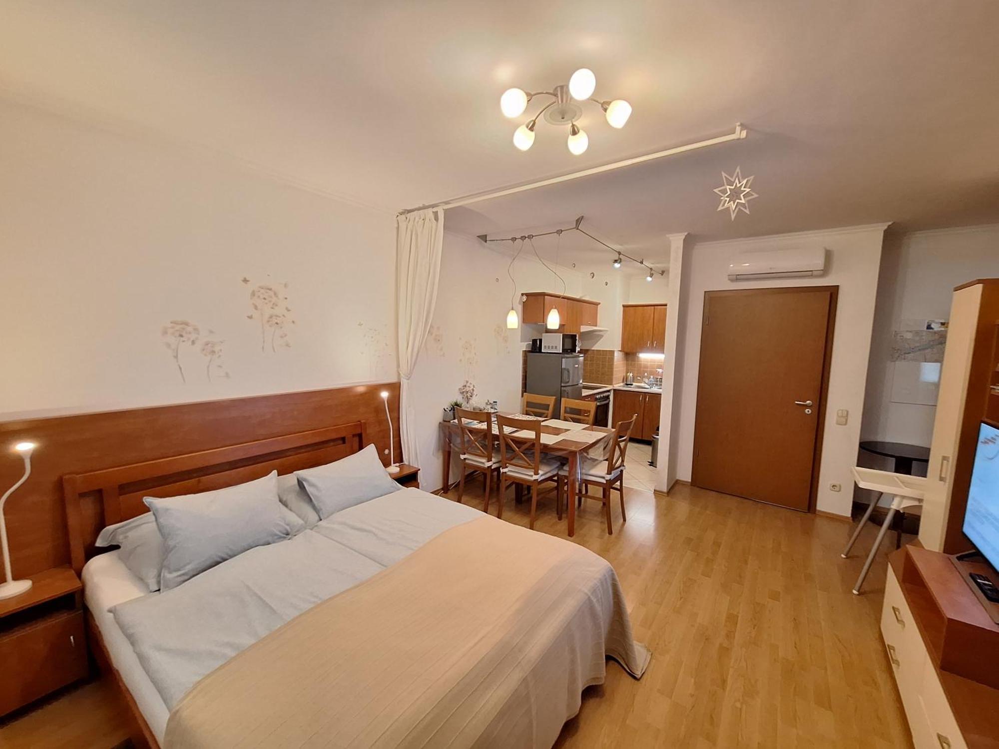 Sunny Apartman Шиофок Экстерьер фото